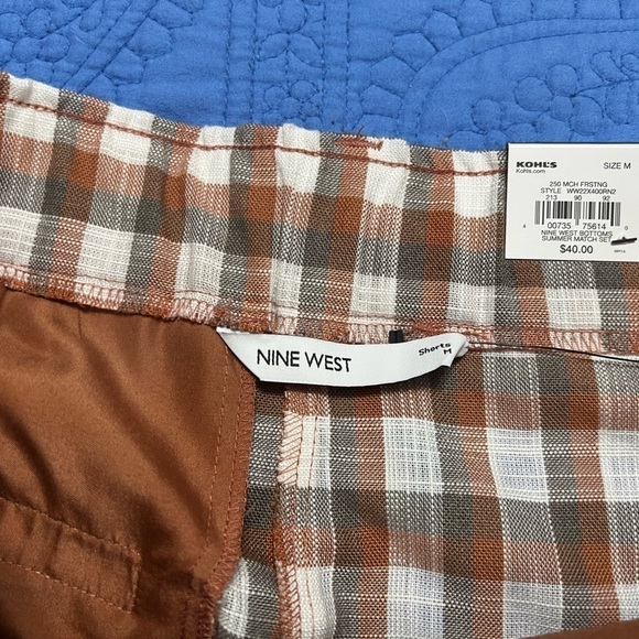 Nine West High Rise Lightweight Gingham Plaid
Preppy Shorts New Nwt Size medium - Picture 10 of 11